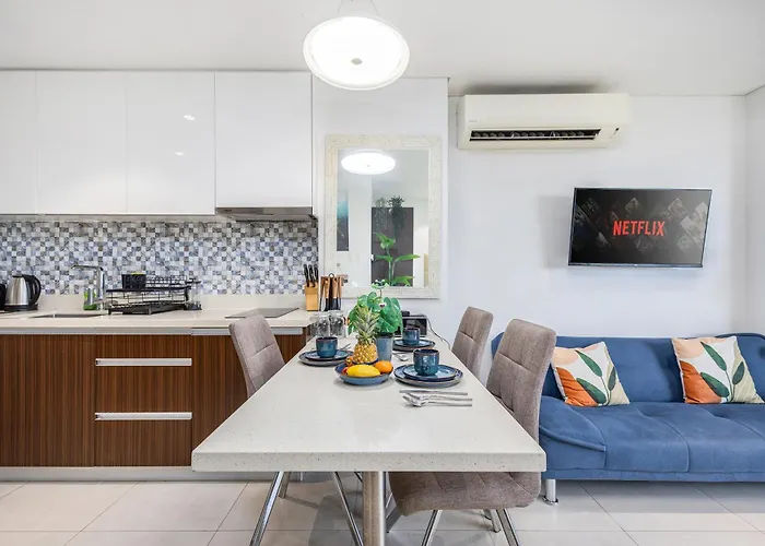 Comfort At Tambuli Residences Ocean View By Dominik With Pool Access & Balcony In Mactan